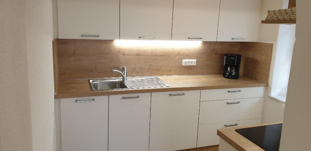 Hofer Hof Apartment Кастелрото Екстериор снимка
