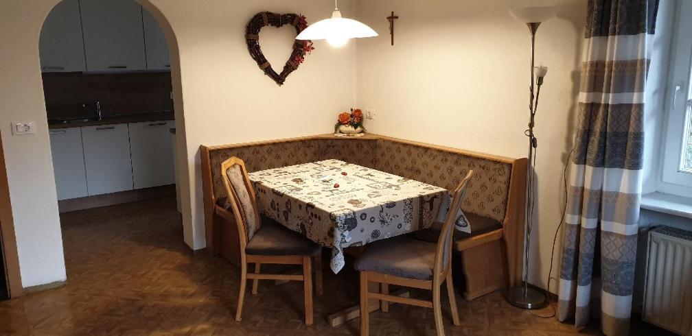 Hofer Hof Apartment Кастелрото Екстериор снимка