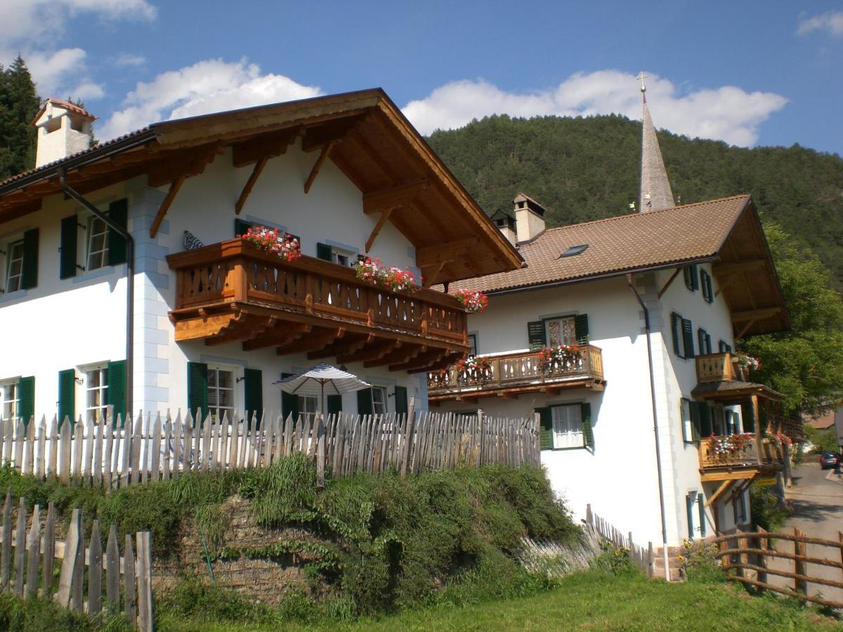 Hofer Hof Apartment Кастелрото Екстериор снимка